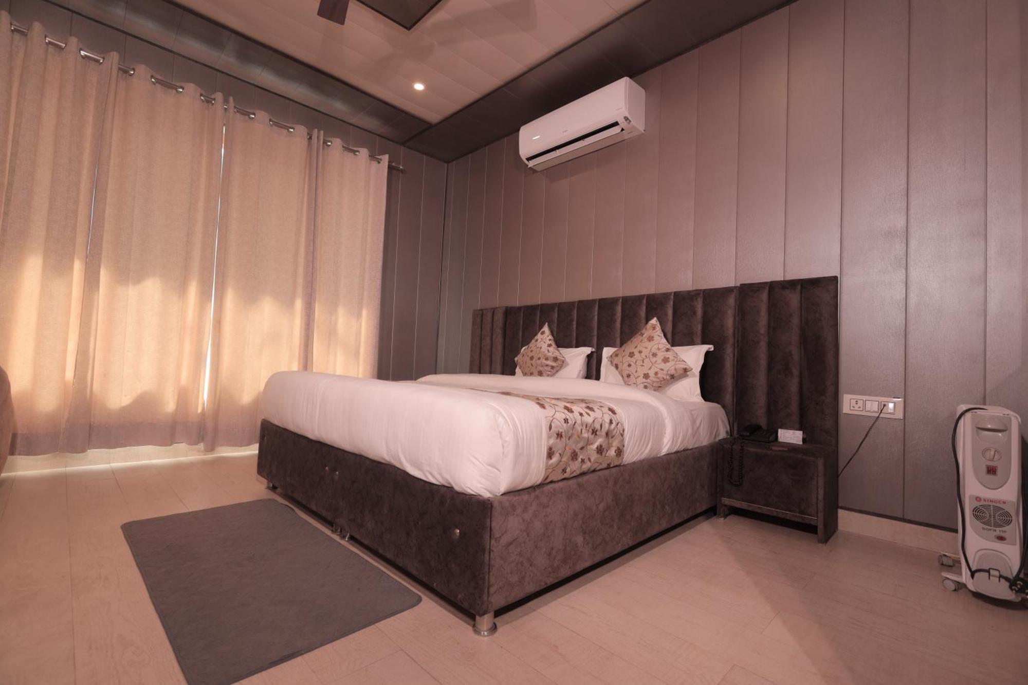 Yogved Hospitality & Resort Rišikéš Exteriér fotografie