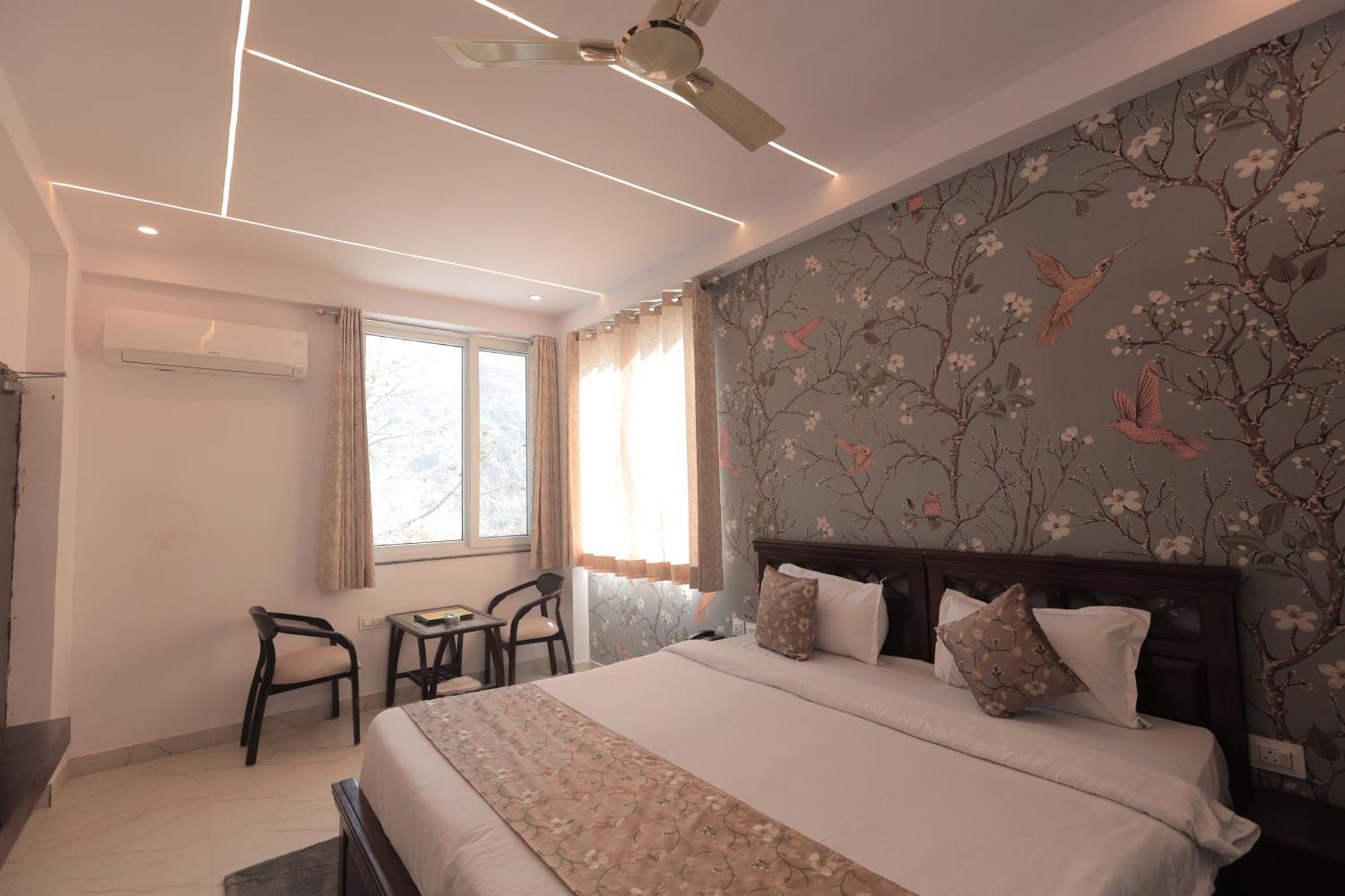 Yogved Hospitality & Resort Rišikéš Exteriér fotografie